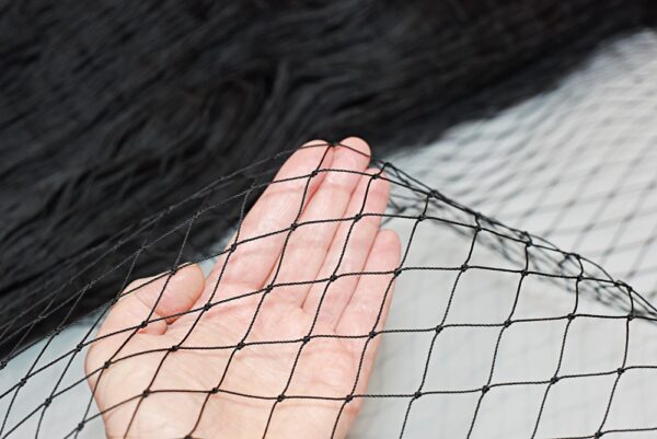 Nylon netting, 0,9 mm - 25 mm HM - Image 3